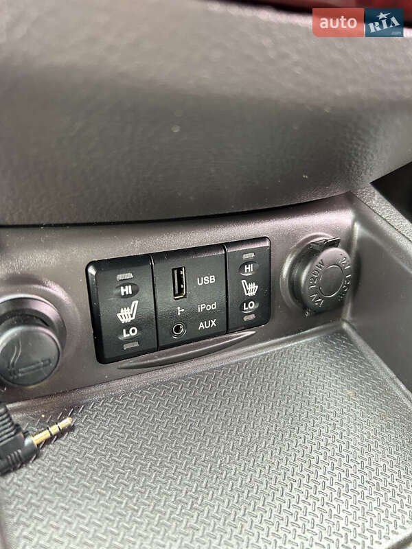 Внедорожник / Кроссовер Hyundai Santa FE 2011 в Сумах