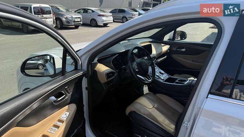 Внедорожник / Кроссовер Hyundai Santa FE 2021 в Киеве