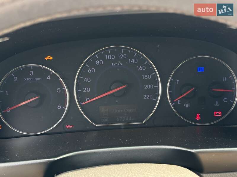 Внедорожник / Кроссовер Hyundai Santa FE 2012 в Виннице