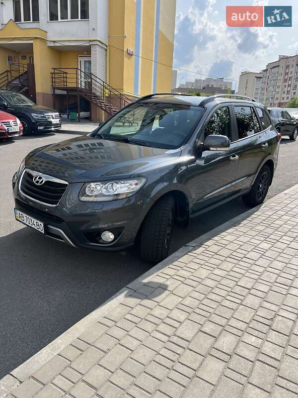 Внедорожник / Кроссовер Hyundai Santa FE 2012 в Виннице