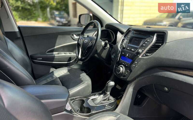 Внедорожник / Кроссовер Hyundai Santa FE 2013 в Ивано-Франковске