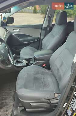 Внедорожник / Кроссовер Hyundai Santa FE 2014 в 