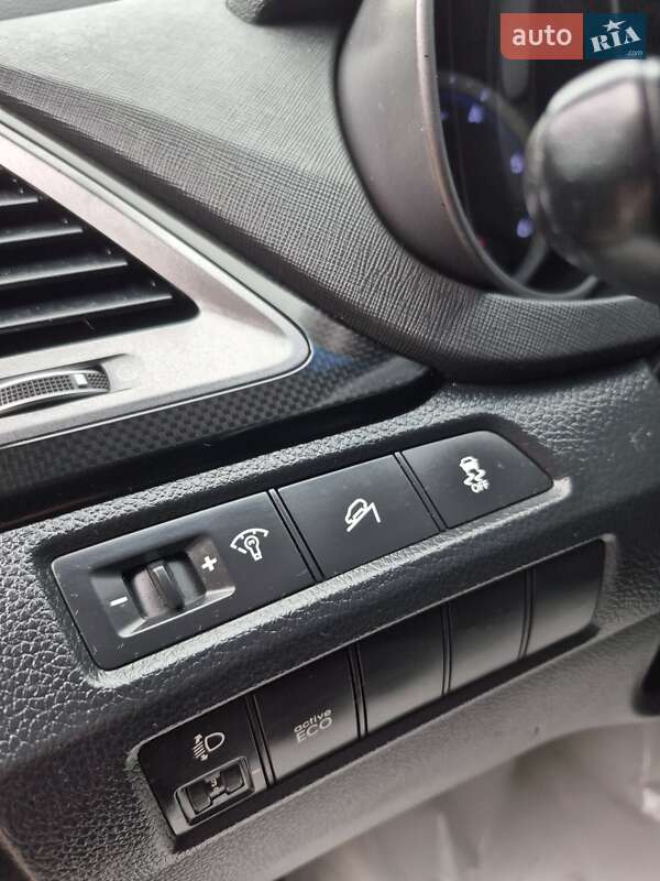 Внедорожник / Кроссовер Hyundai Santa FE 2012 в Ровно фото 8 Внедорожник / Кроссовер Hyundai Santa FE 2012 в Ровно