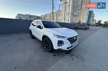 Позашляховик / Кросовер Hyundai Santa FE 2019 в 