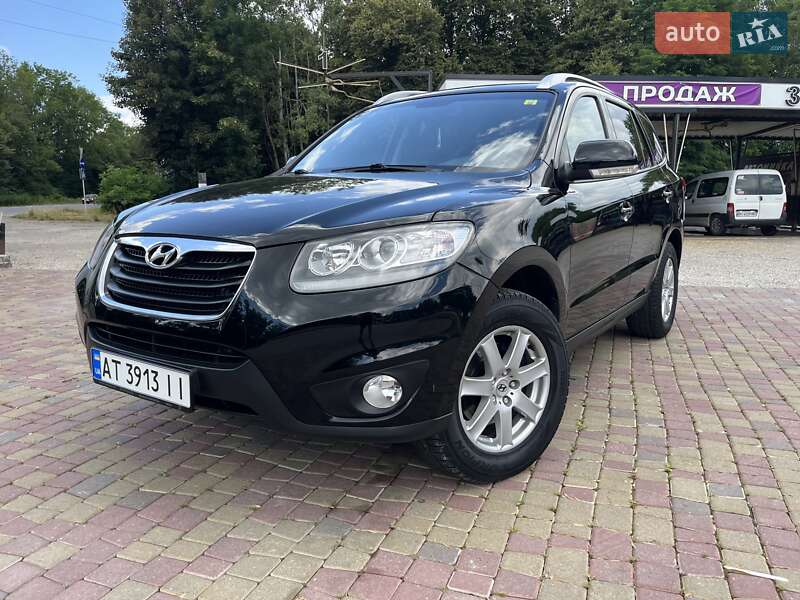 Внедорожник / Кроссовер Hyundai Santa FE 2010 в Калуше