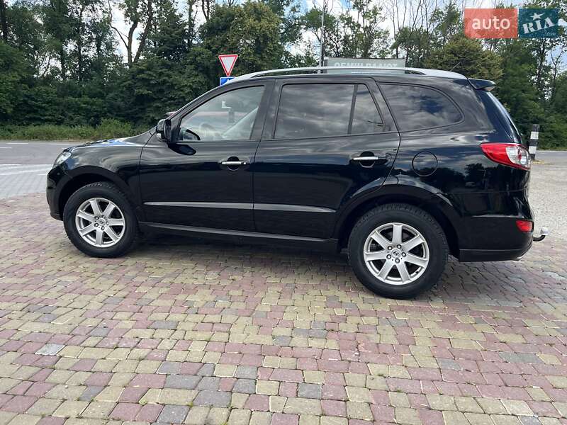Внедорожник / Кроссовер Hyundai Santa FE 2010 в Калуше