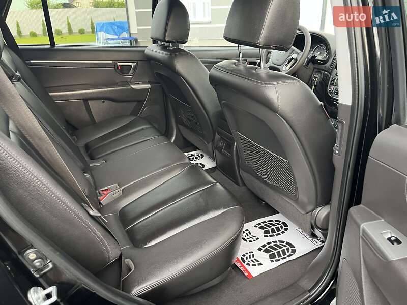 Внедорожник / Кроссовер Hyundai Santa FE 2010 в Калуше