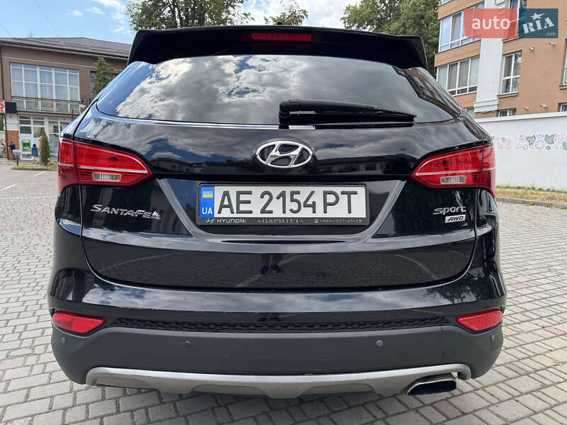 Позашляховик / Кросовер Hyundai Santa FE 2016 в Івано-Франківську