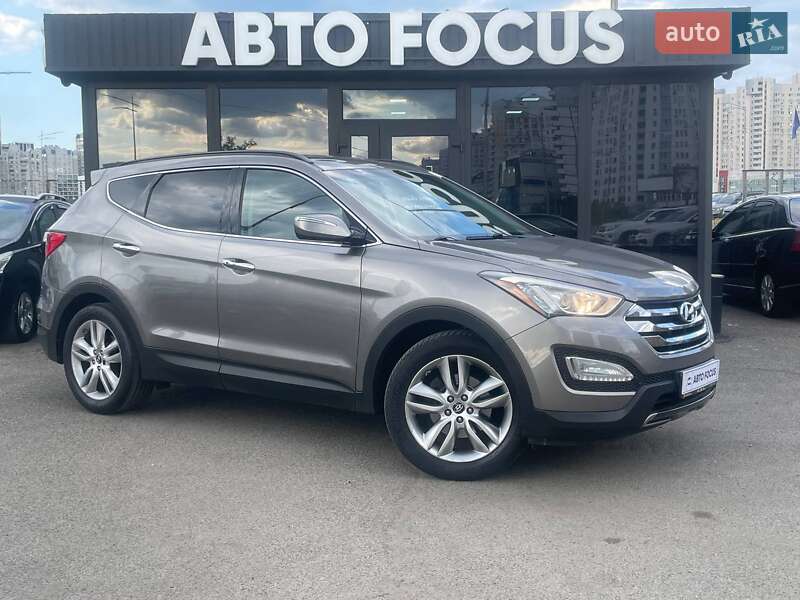 Внедорожник / Кроссовер Hyundai Santa FE 2012 в Киеве
