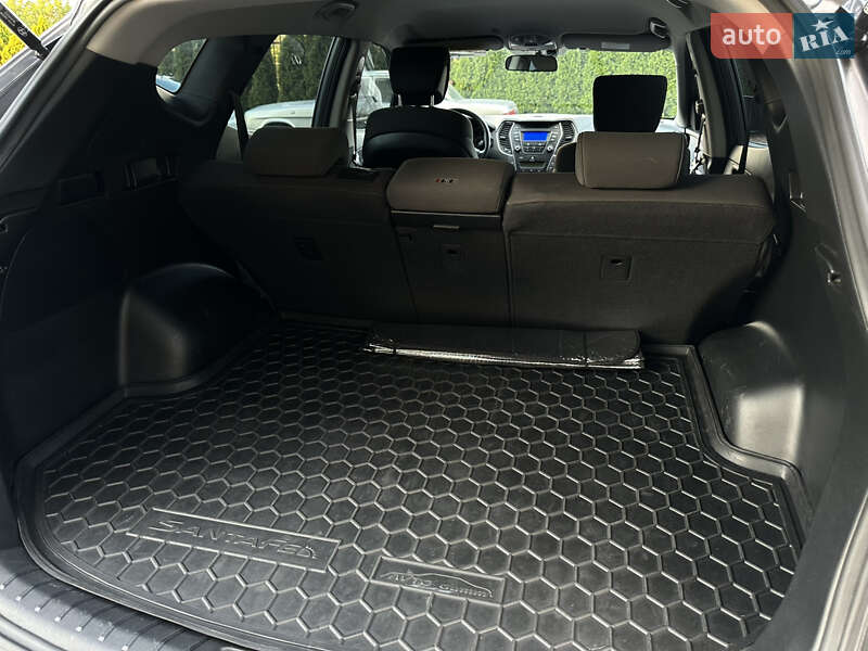 Позашляховик / Кросовер Hyundai Santa FE 2015 в Києві