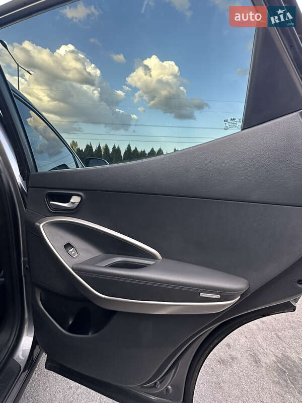 Позашляховик / Кросовер Hyundai Santa FE 2015 в Києві