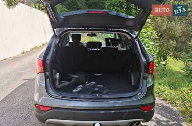 Позашляховик / Кросовер Hyundai Santa FE 2014 в 