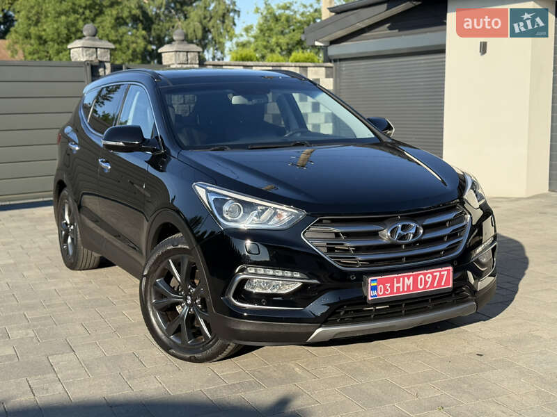 Внедорожник / Кроссовер Hyundai Santa FE 2016 в Ровно
