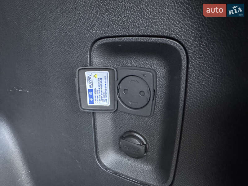 Внедорожник / Кроссовер Hyundai Santa FE 2015 в Луцке