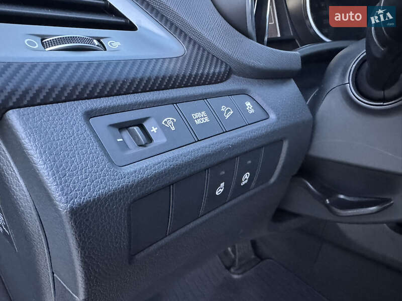 Внедорожник / Кроссовер Hyundai Santa FE 2015 в Луцке