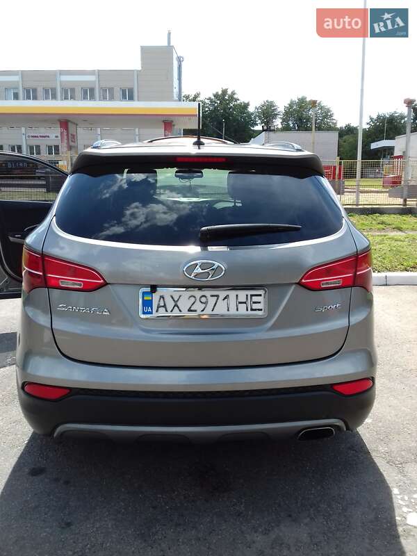 Внедорожник / Кроссовер Hyundai Santa FE 2015 в Харькове