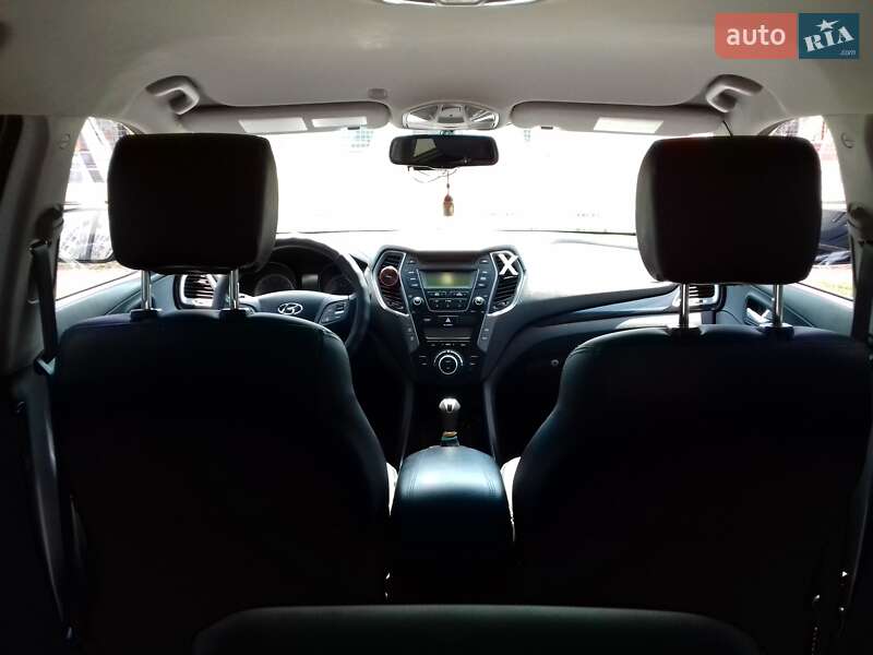 Внедорожник / Кроссовер Hyundai Santa FE 2015 в Харькове