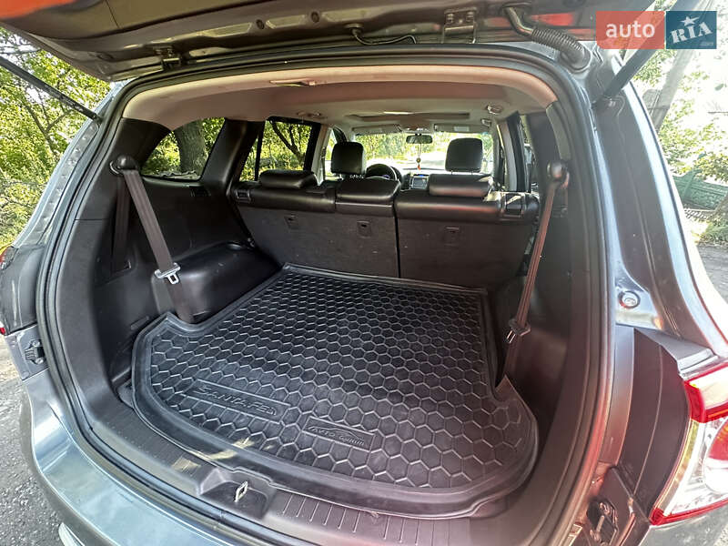 Внедорожник / Кроссовер Hyundai Santa FE 2012 в Лозовой