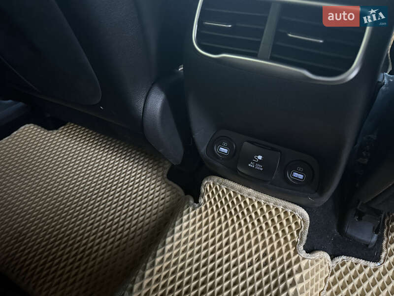 Позашляховик / Кросовер Hyundai Santa FE 2021 в Києві