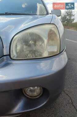 Внедорожник / Кроссовер Hyundai Santa FE 2004 в 
