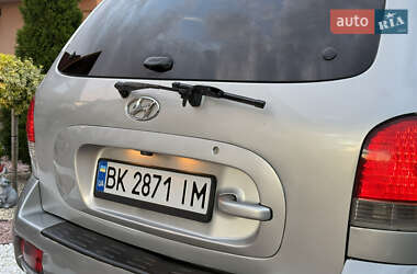 Внедорожник / Кроссовер Hyundai Santa FE 2005 в 