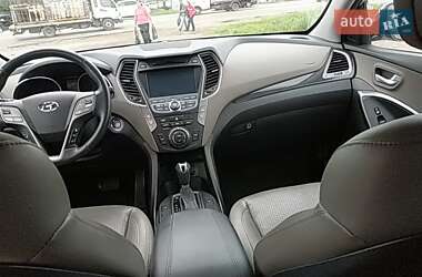 Позашляховик / Кросовер Hyundai Santa FE 2014 в 