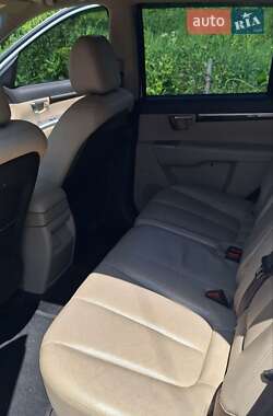 Внедорожник / Кроссовер Hyundai Santa FE 2011 в 
