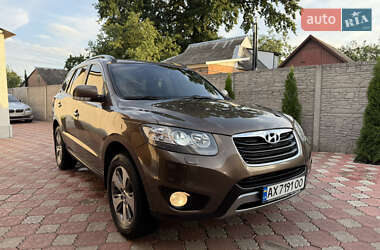 Внедорожник / Кроссовер Hyundai Santa FE 2011 в Краснограде