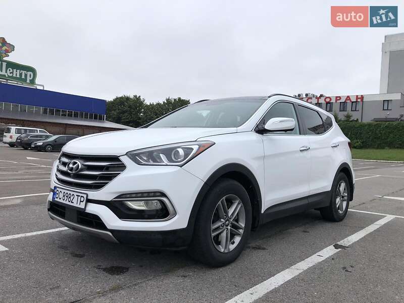 Позашляховик / Кросовер Hyundai Santa FE 2017 в Львові