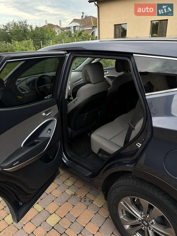 Позашляховик / Кросовер Hyundai Santa FE 2015 в Житомирі