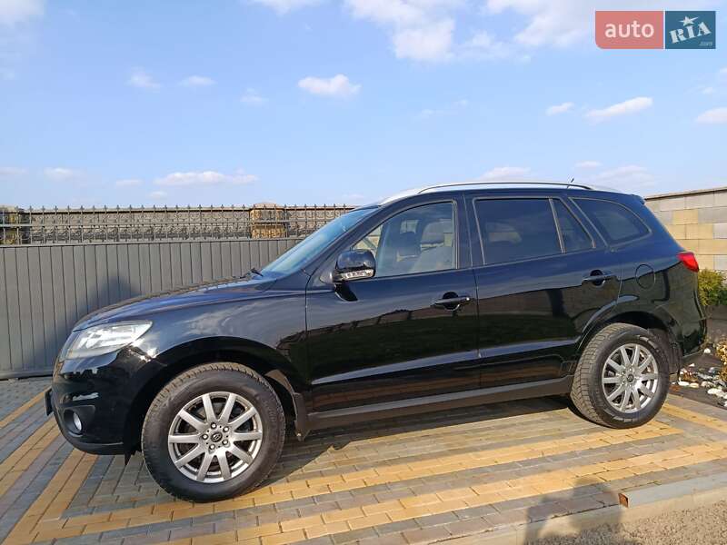 Позашляховик / Кросовер Hyundai Santa FE 2010 в Луцьку