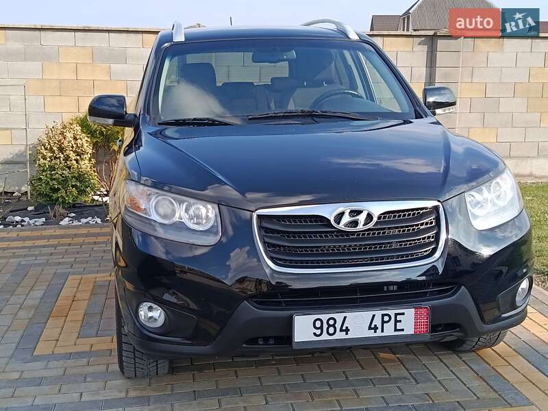 Позашляховик / Кросовер Hyundai Santa FE 2010 в Луцьку