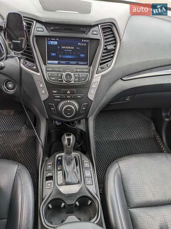 Позашляховик / Кросовер Hyundai Santa FE 2014 в Рівному