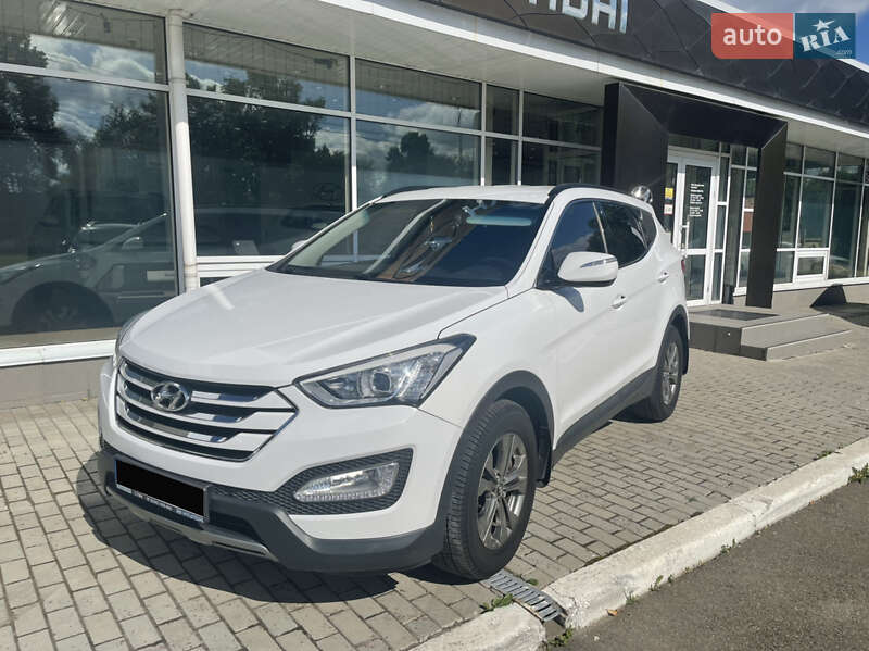 Внедорожник / Кроссовер Hyundai Santa FE 2014 в Чернигове