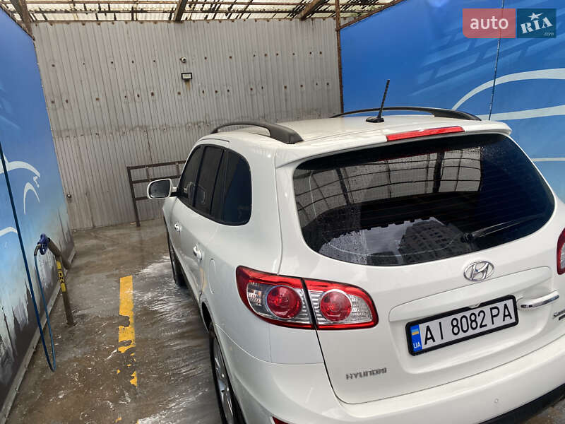 Внедорожник / Кроссовер Hyundai Santa FE 2011 в Киеве