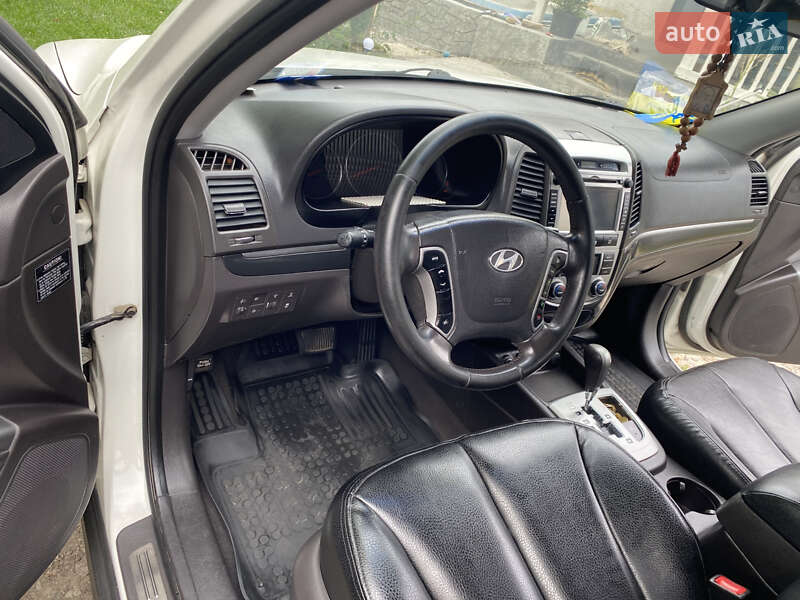 Внедорожник / Кроссовер Hyundai Santa FE 2011 в Киеве