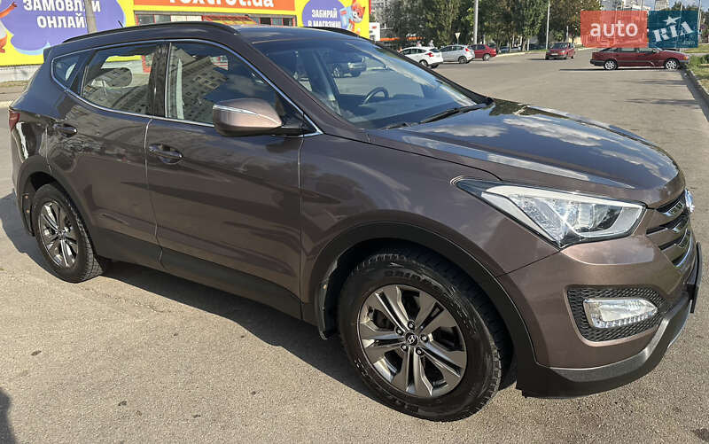 Позашляховик / Кросовер Hyundai Santa FE 2014 в Харкові