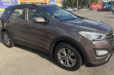 Внедорожник / Кроссовер Hyundai Santa FE 2014 в 