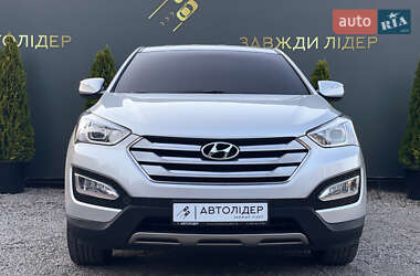 Внедорожник / Кроссовер Hyundai Santa FE 2013 в 