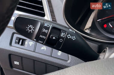Внедорожник / Кроссовер Hyundai Santa FE 2013 в 