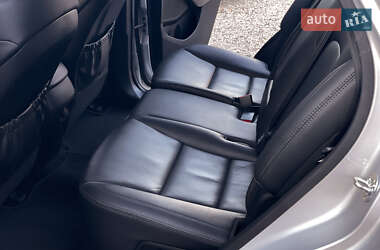 Внедорожник / Кроссовер Hyundai Santa FE 2013 в 