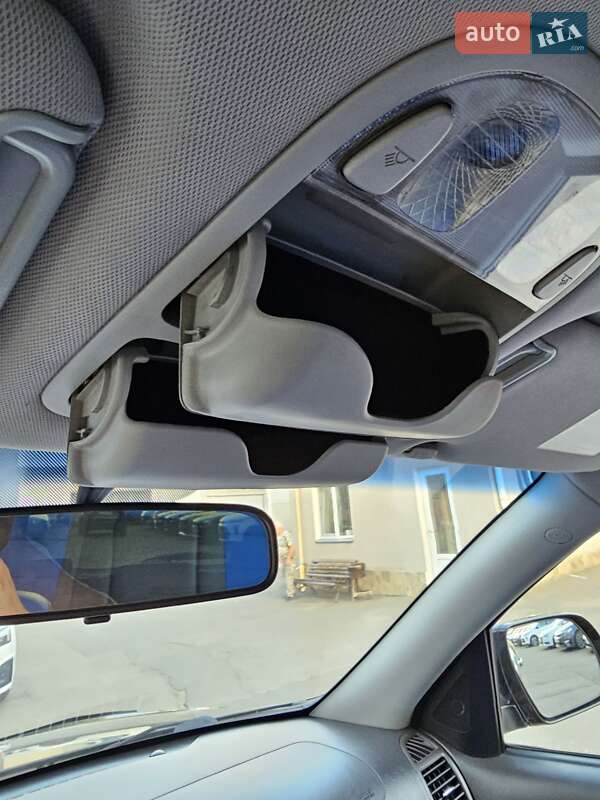 Позашляховик / Кросовер Hyundai Santa FE 2010 в Одесі фото 28 Позашляховик / Кросовер Hyundai Santa FE 2010 в Одесі