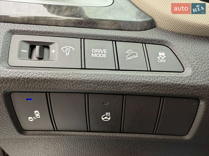 Позашляховик / Кросовер Hyundai Santa FE 2017 в Одесі