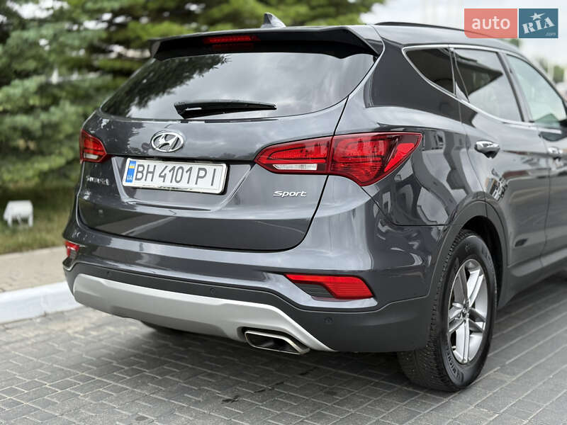 Позашляховик / Кросовер Hyundai Santa FE 2017 в Одесі
