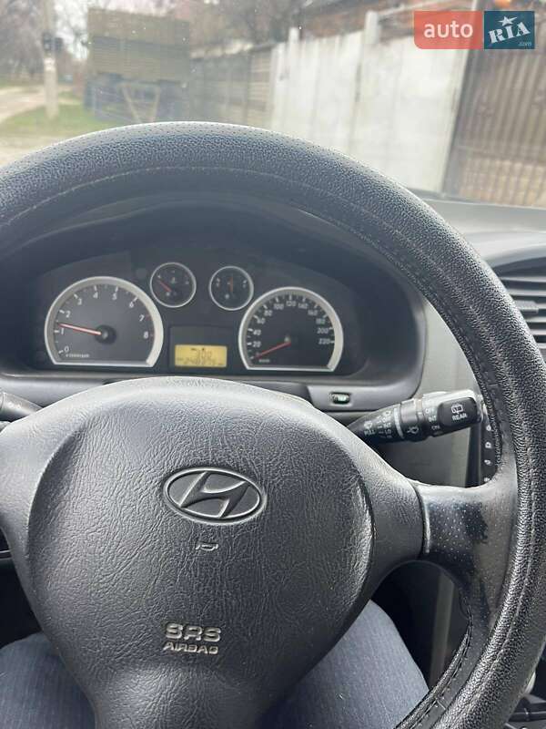 Внедорожник / Кроссовер Hyundai Santa FE 2005 в Харькове фото 4 Внедорожник / Кроссовер Hyundai Santa FE 2005 в Харькове