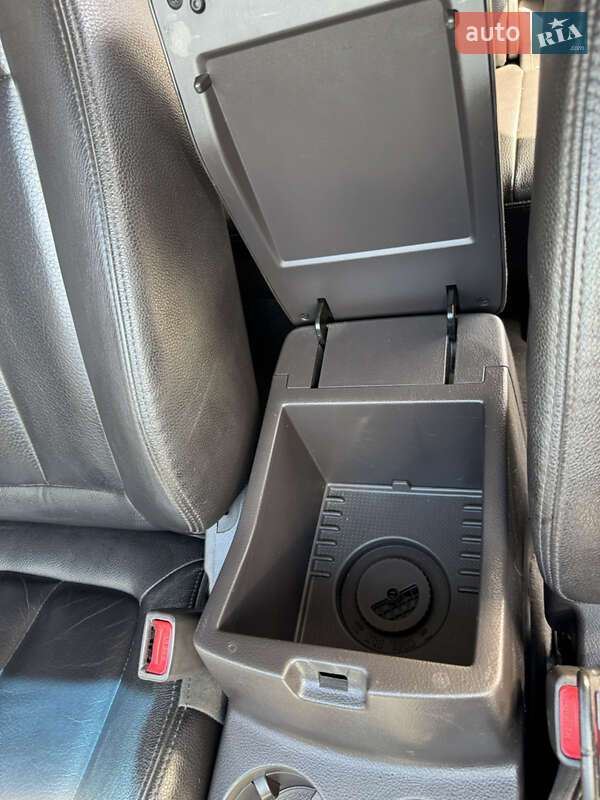 Внедорожник / Кроссовер Hyundai Santa FE 2010 в Ивано-Франковске