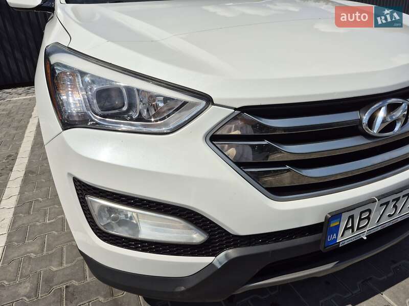 Внедорожник / Кроссовер Hyundai Santa FE 2015 в Виннице