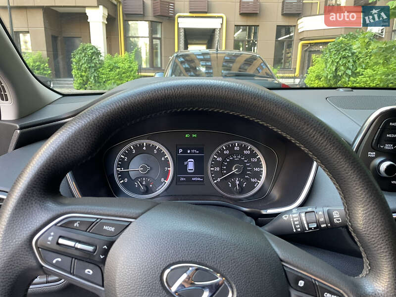Позашляховик / Кросовер Hyundai Santa FE 2018 в Чернігові