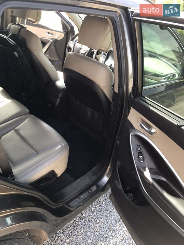 Позашляховик / Кросовер Hyundai Santa FE 2014 в Дубні