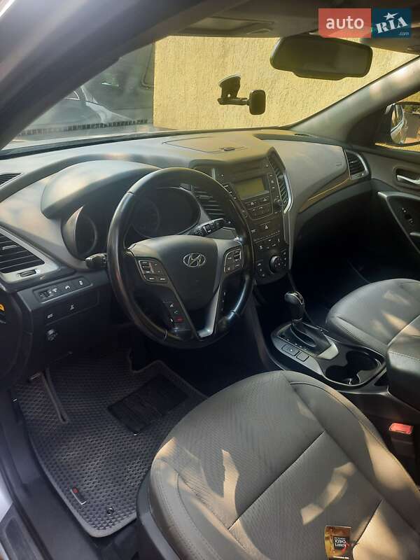 Внедорожник / Кроссовер Hyundai Santa FE 2013 в Кременце